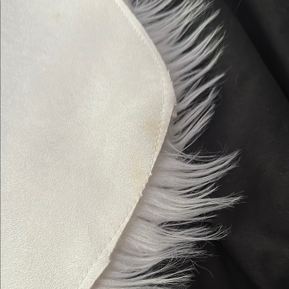 White Faux Fur Rug - Picture 7 of 8